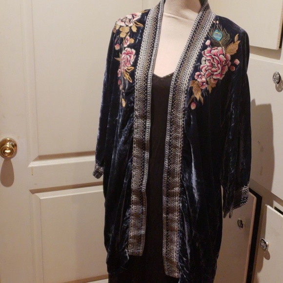 Nwt Johnny Was embroidered Velvet Kimono size L - Picture 2 of 8